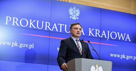 Sprawa Sławomira Nowaka. Krzysztof Śmiszek o słowach Zbigniewa Ziobry: to skandal