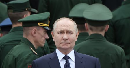 Putin podjął decyzję. 135 tysięcy osób trafi do wojska