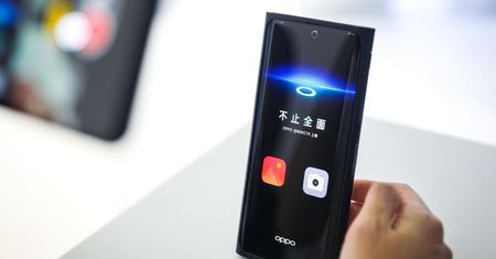 Aparat selfie ukryty pod ekranem - Oppo chwali się wyczekiwanym rozwiązaniem
