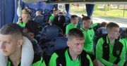 Nie stać ich na samolot. W ten sposób muszą pokonać 1500 km