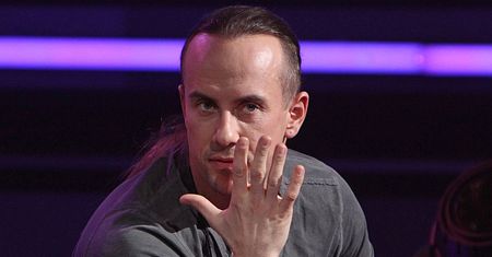 Nergal: "Starałem się nie zdradzać..."