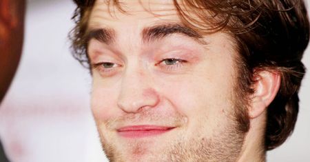 Pattinson śmieje się z krytyków swojego talentu aktorskiego