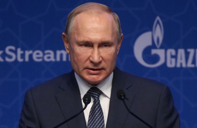Putinowi śnią się petroruble, a nawet drewnoruble i zbożoruble. "Ma w tym ukryty cel"