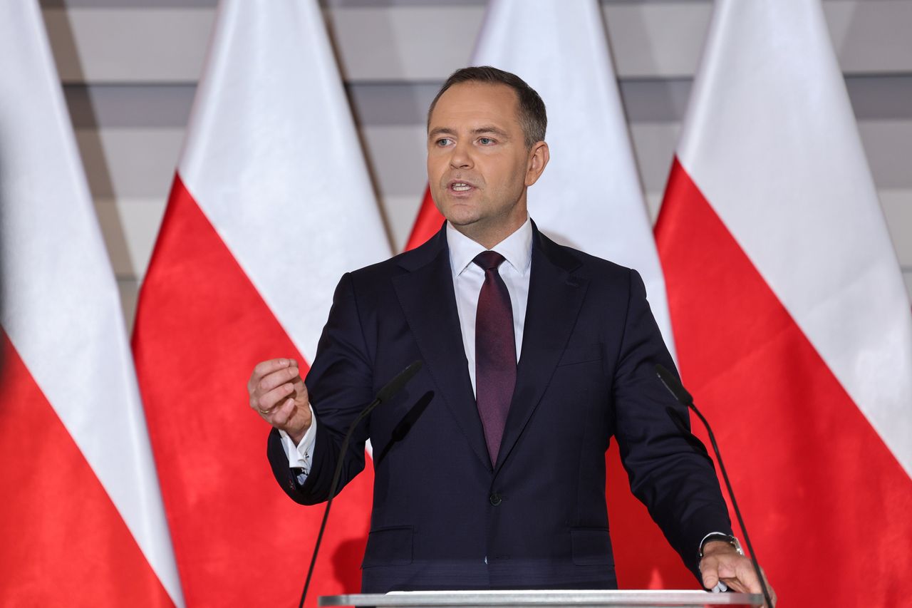 Nawrocki i sztabowcy nie odpowiadają na kluczowe pytanie. Notariusze mają wątpliwości