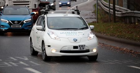 Poziomy autonomii samochodu. Ile z nich wyznaczono i czym się charakteryzują?