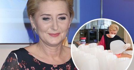 Agata Konrnahuser-Duda składa przyłbice. Trafią m.in. do domów pomocy społecznej, hospicjów i szpitali