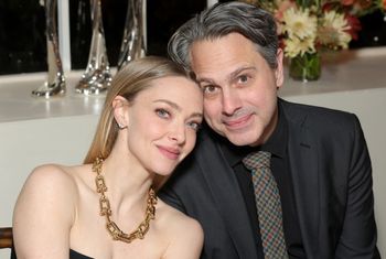 Seyfried rozwodzi się z mężem. Sadoski ma polskie korzenie