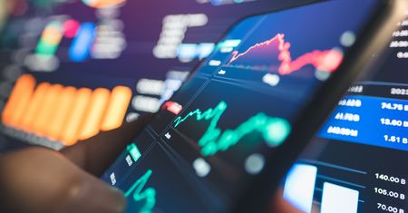 Hossa wchodzi w nową fazę. Goldman Sachs o rynkach akcji w 2026 r.