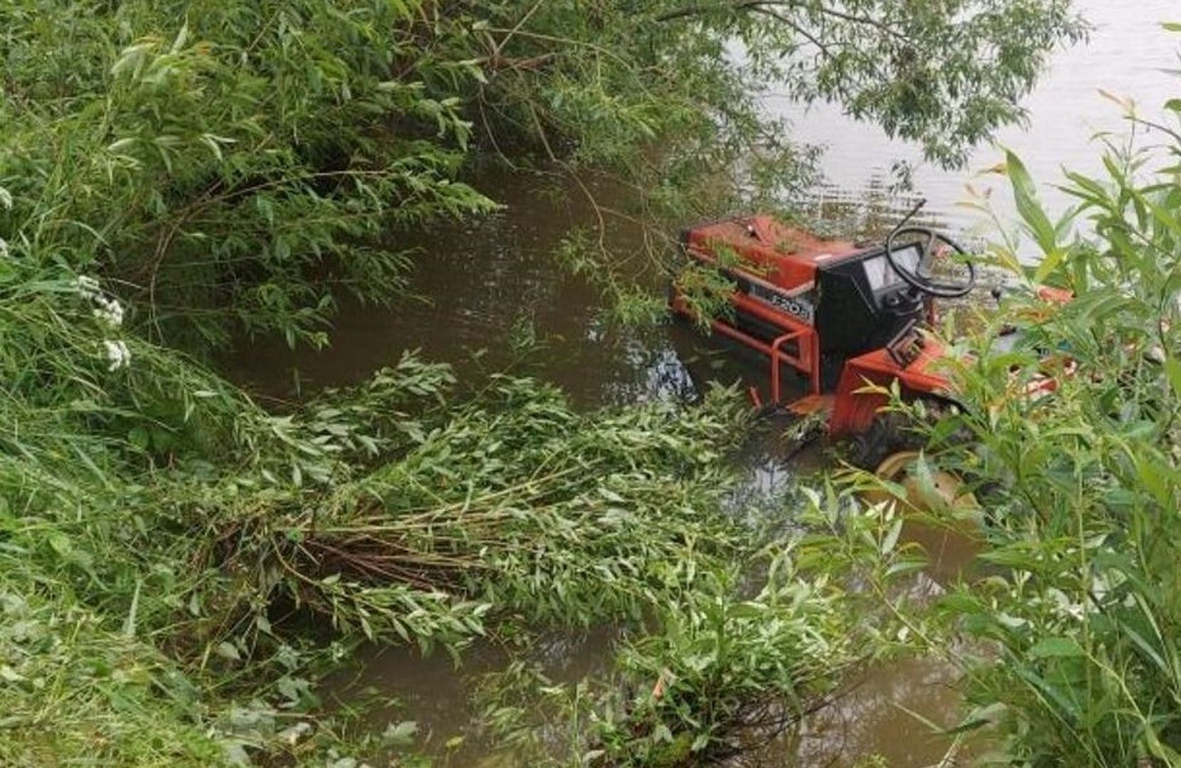 Tragedia podczas koszenia trawy. Nie żyje mężczyzna