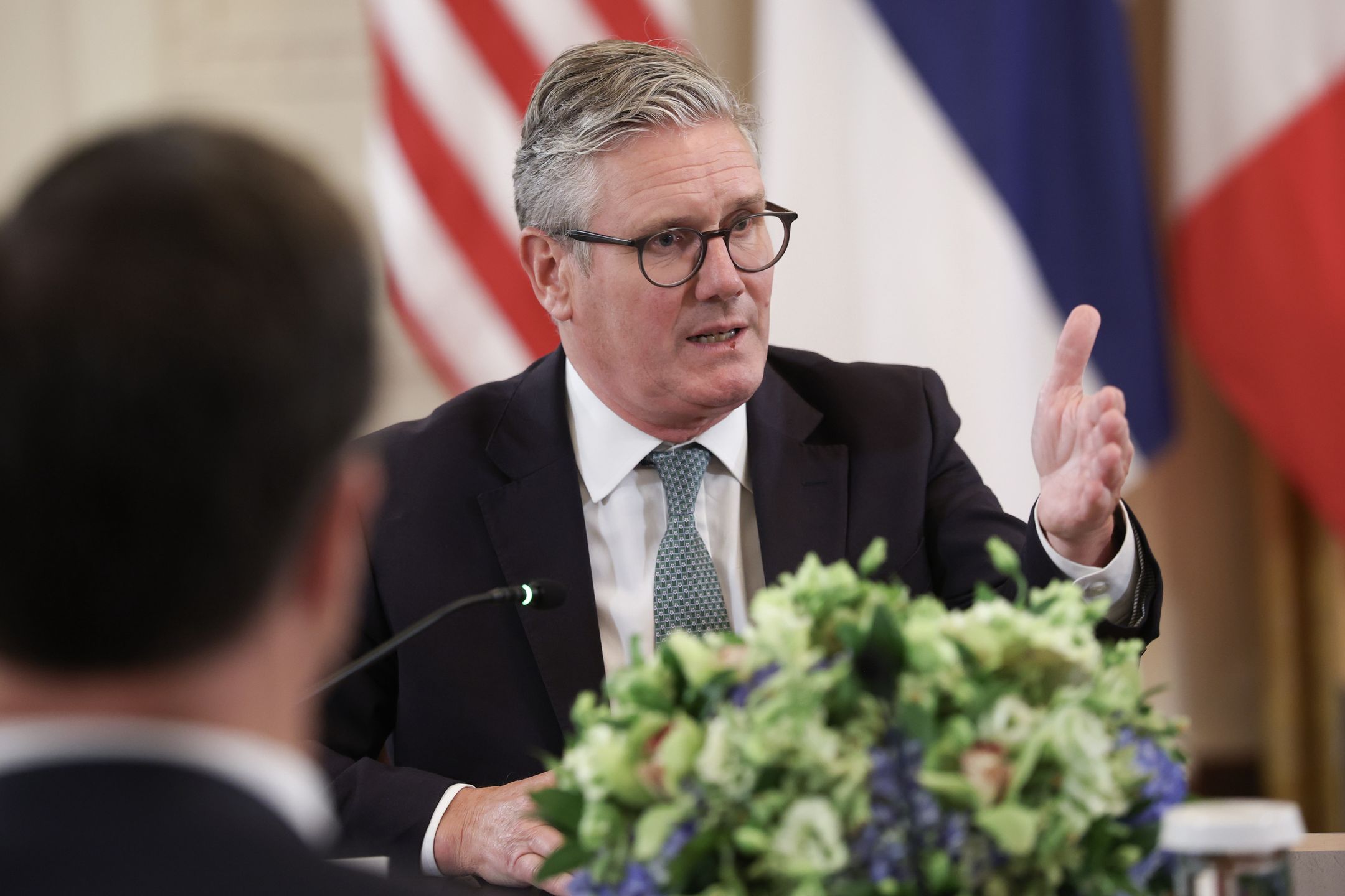WASHINGTON, DC - AUGUST 18: British Prime Minister Keir Starmer speaks during a meeting with U.S. President Donald Trump, Ukrainian President Volodymyr Zelensky and European leaders at the White House on August 18, 2025 in Washington, DC. President Trump hosted President Zelensky at the White House for a bilateral meeting and an expanded meeting with European leaders to discuss a peace deal between Russia and Ukraine.  (Photo by Win McNamee/Getty Images)