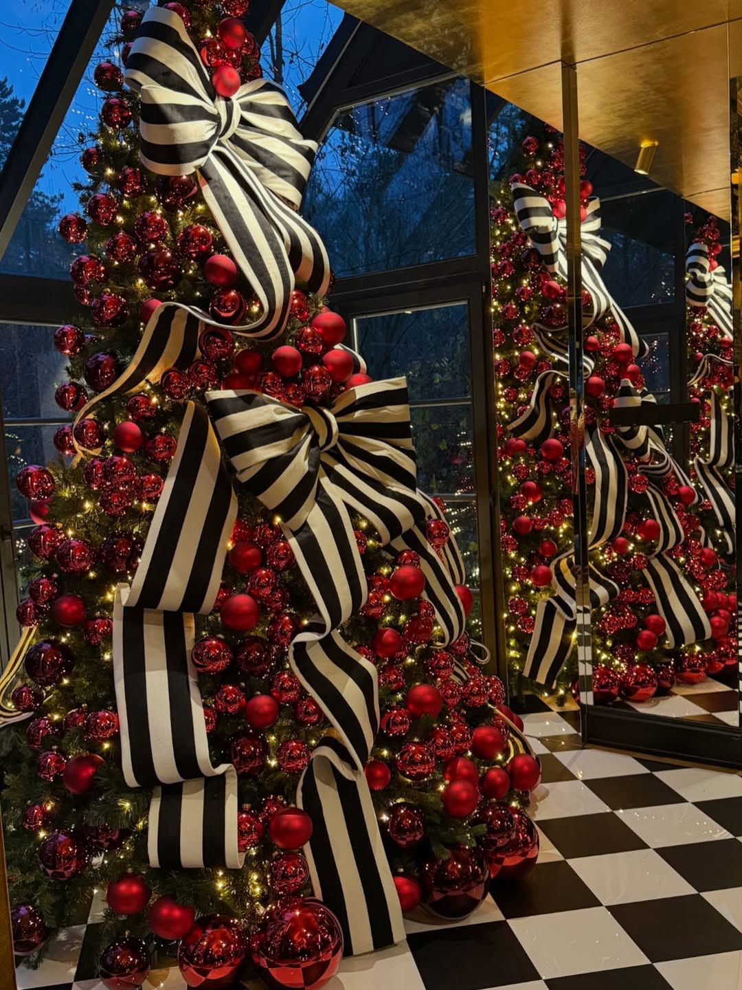 Joanna Przetakiewcz już udekorowała willę na święta