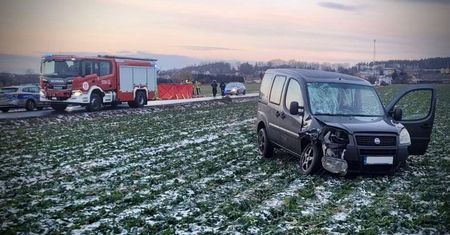 Wysoka: Śmiertelny wypadek na DW 190. Rowerzysta zginął pod kołami auta
