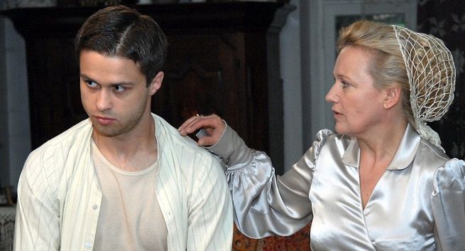 TVP1 jesienią pokaże osiem spektakli Teatru Telewizji na żywo