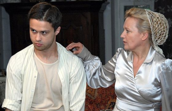 TVP1 jesienią pokaże osiem spektakli Teatru Telewizji na żywo