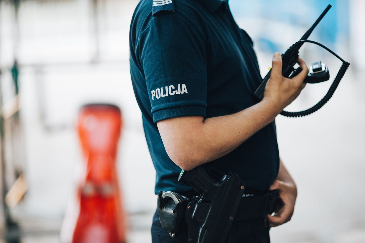 Turysta szedł boso przez Tatry. Pomogła mu policja