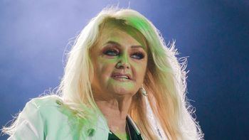 74-letnia Bonnie Tyler nagle TRAFIŁA DO SZPITALA. Artystka przeszła POWAŻNĄ operację