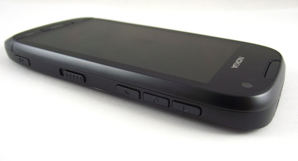 Nokia 701 - galeria zdjęć 15