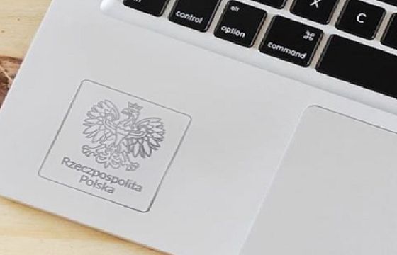 Rząd wyda ponad 1 mld zł na laptopy dla uczniów. Minister: najkorzystniejsza oferta z Asusami