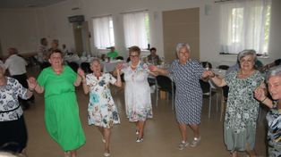 Zduny: Powitanie lata u zdunowskich seniorów
