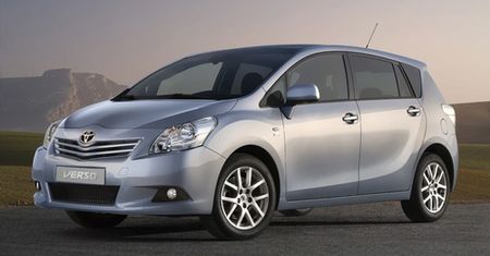 Pierwsze zdjęcie nowej Toyoty Verso