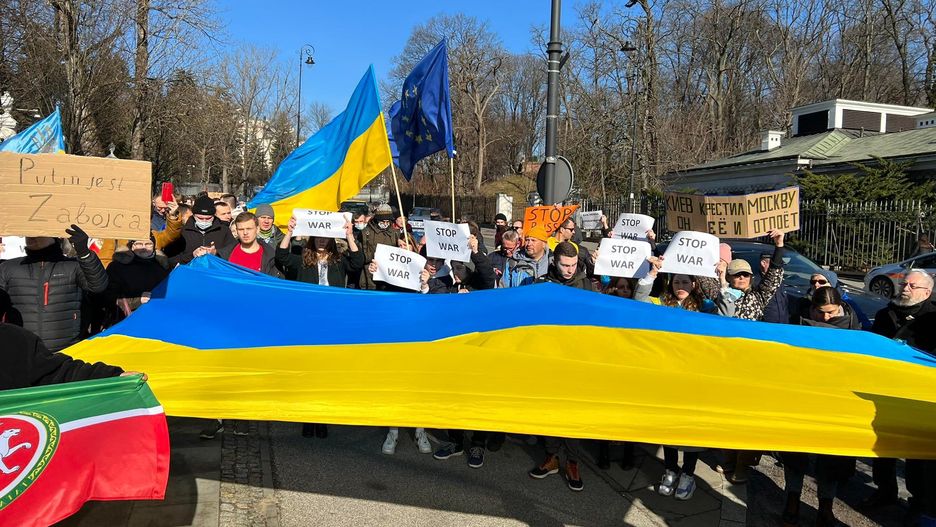 Protest przed ambasadą Rosji w Warszawie 