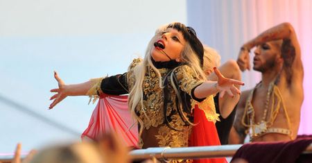 "Lady Gaga to 14-letnia siksa z przerośniętym ego"