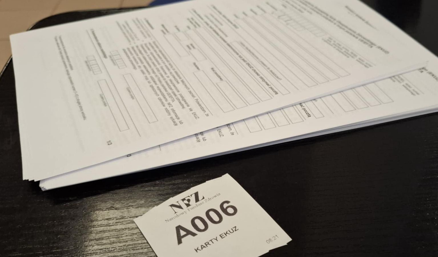 Formularze, które należy wypełnić, aby złożyć wniosek o kartę