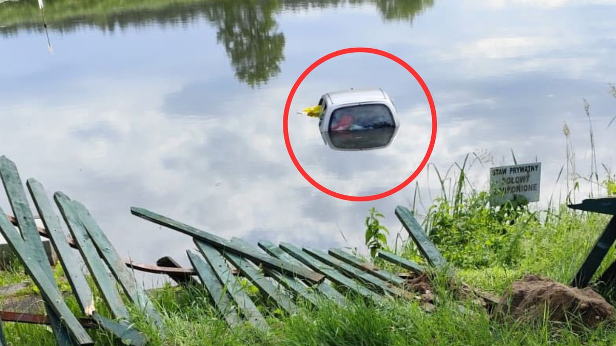 Kobieta wjechała do stawu