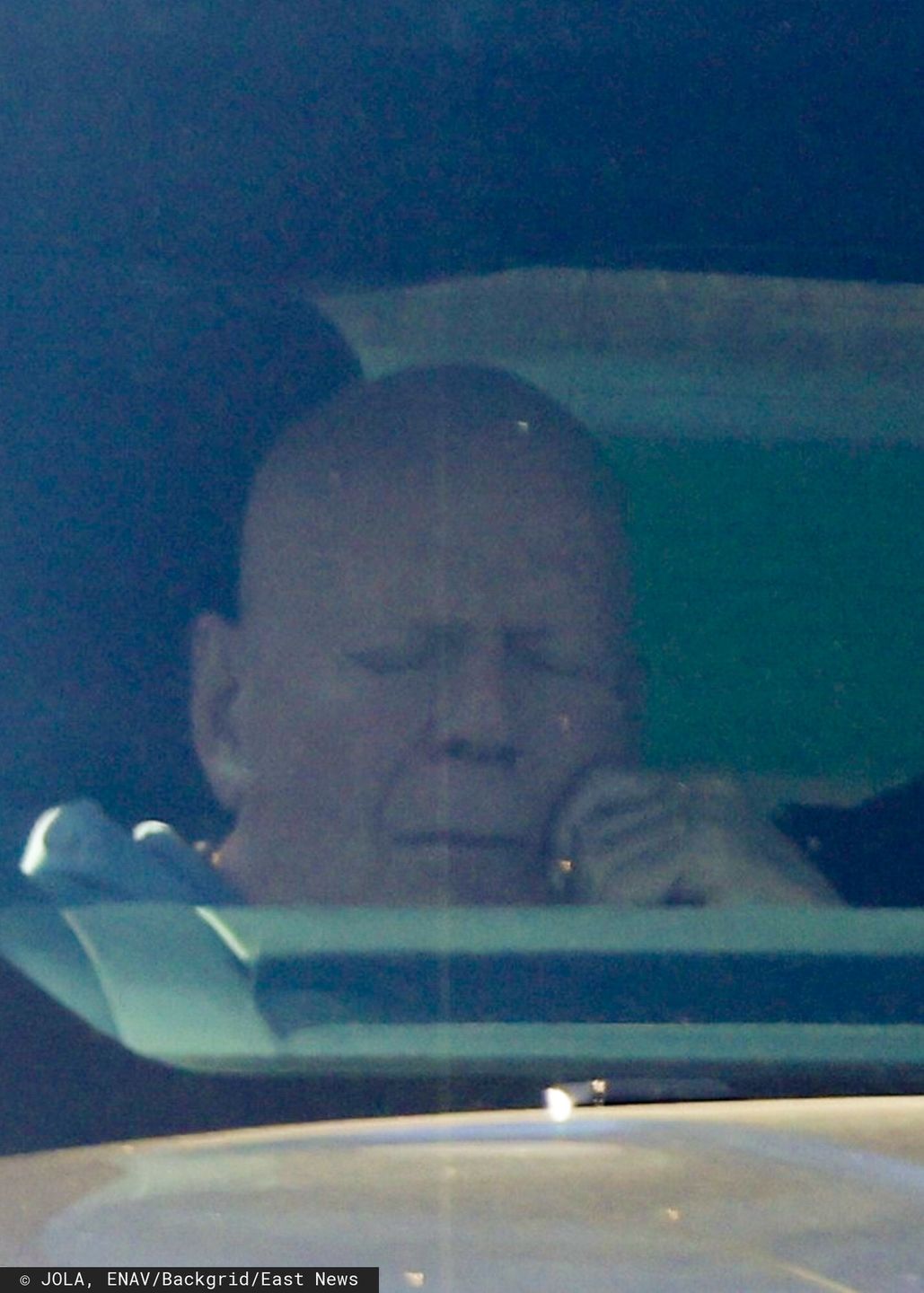 Bruce Willis podczas przejażdżki po Los Angeles