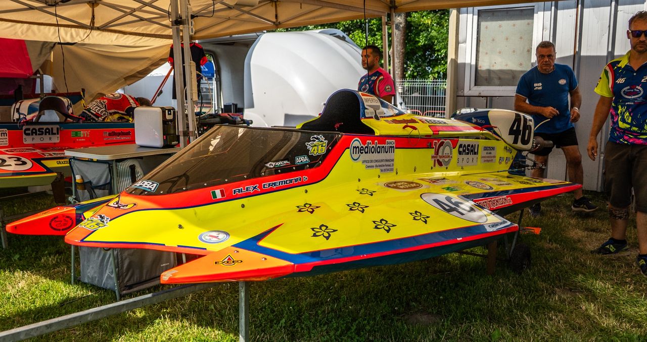 Motorowodne Mistrzostwa w Chodzieży, bolidy, Jezioro Miejskie