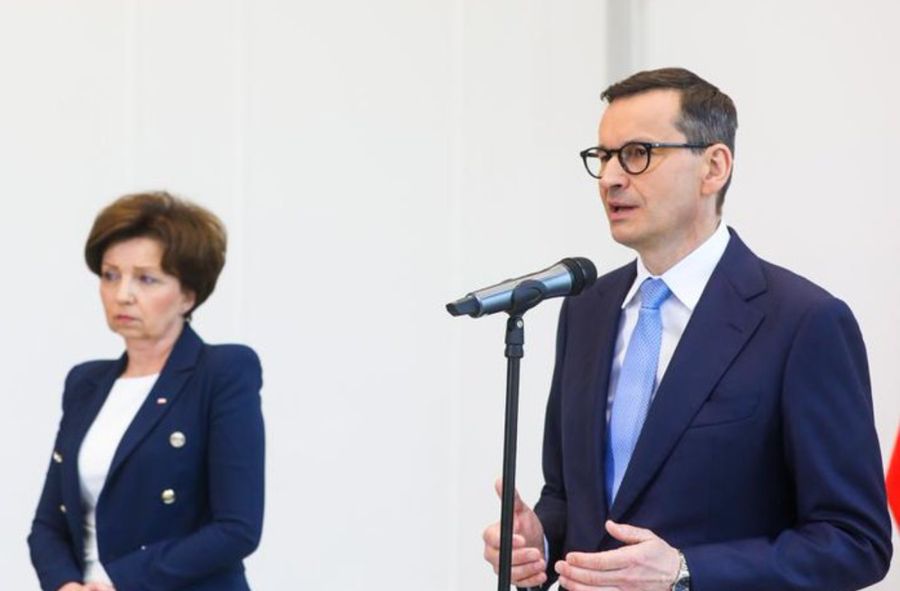 Mateusz Morawiecki i Marlena Maląg podczas konferencji prasowej