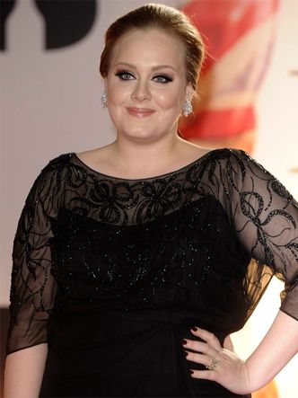 Adele króluje na listach przebojów na całym świecie!