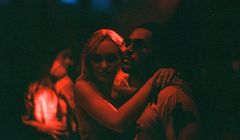 Dziennikarze na festiwalu w Cannes surowo ocenili „Idola”, czyli nowy serial HBO Max