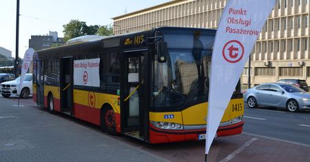 Warszawa. Mobilne POP-y przed uczelniami wyższymi