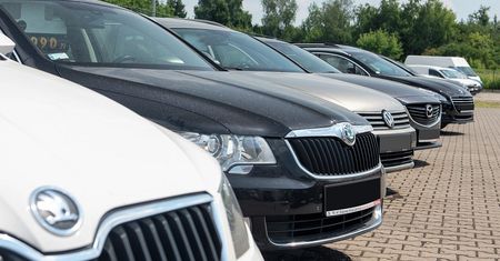 Polacy w II kwartale br. zarejestrowali dużo mniej pojazdów niż rok wcześniej