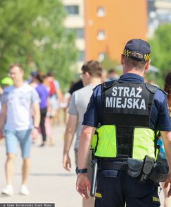 Na "kładce Trzaskowskiego" kwitnie ten proceder. Mandaty nie działają