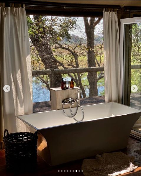 Kinga Rusin docenia "dobry design" podczas afrykańskiej wycieczki