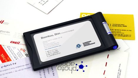 Przenośny skaner do wizytówek 1