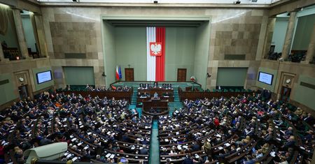 Nowelizacja Karty Nauczyciela. Zmiany w wynagrodzeniach za godziny ponadwymiarowe