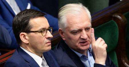 "Morawiecki był wyraźnie zdenerwowany". Jakie obostrzenia rząd szykuje na czwartą falę?