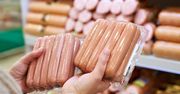 Wiele osób je zimne parówki. Specjaliści tłumaczą, czym to się może skończyć