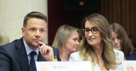 Kierwiński, Trzaskowski, Kaznowska. Trójka polityków KO pewna swego mimo afery szpitalnej