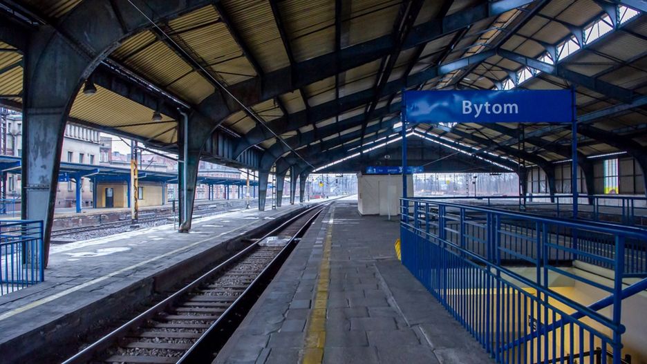 Bytom. W ramach inwestycji PKP PLK remontu doczeka się zabytkowa hala peronowa bytomskiego dworca PKP.