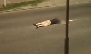 Nagle padł na ulicę. Niemieckie okrzyki. Po polsku tylko trzy słowa