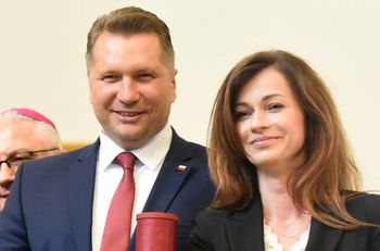 Kim jest żona Przemysława Czarnka? Nie każdy wie, czym się zajmuje