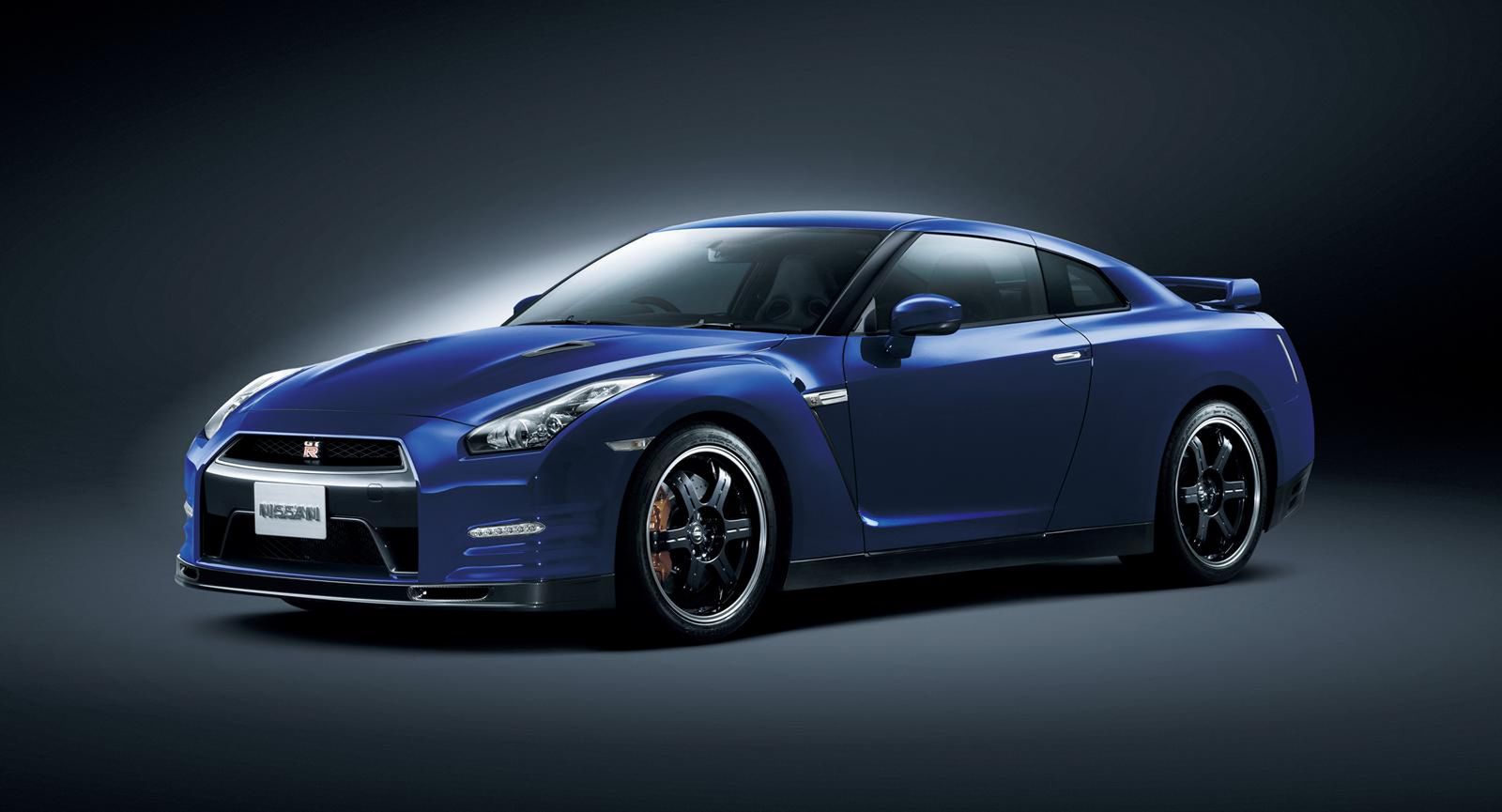 Nissan GT-R