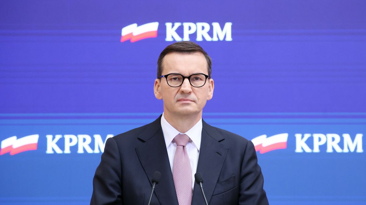 Premier Polski Mateusz Morawiecki. PKB naszego kraju skurczyło się w II kwartale "znacząco poniżej" oczekiwań analityków
