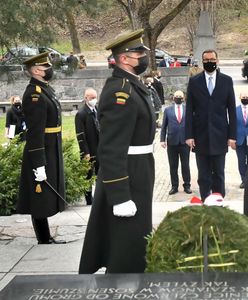 Litwa. Morawiecki życzył "dumy z Polski"