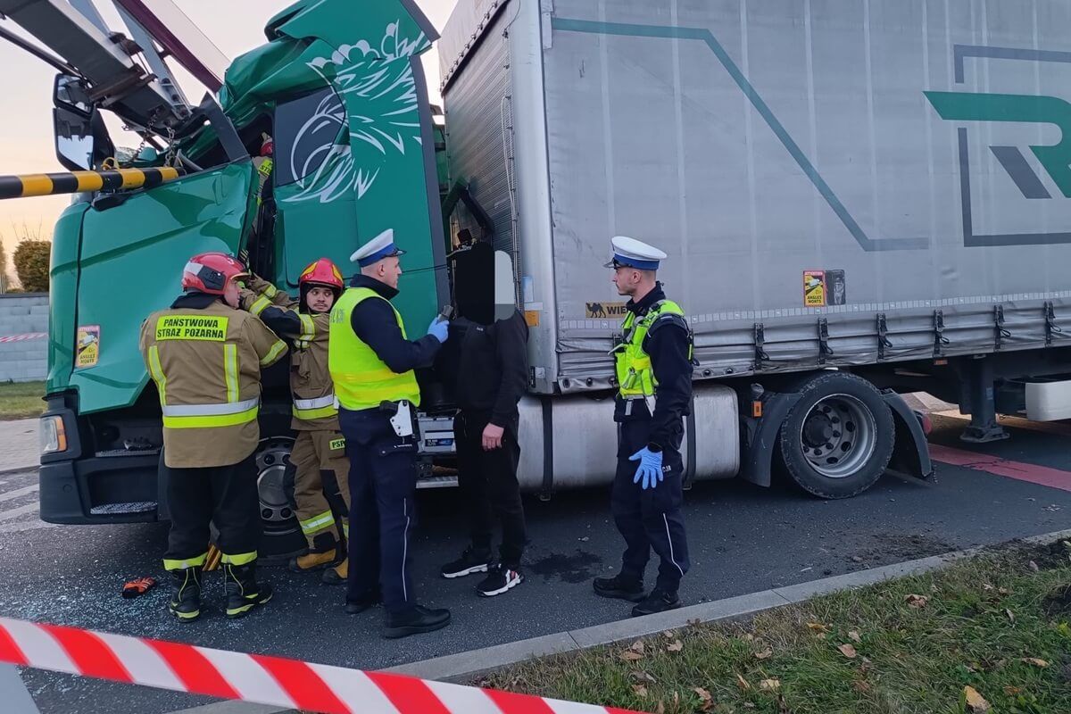 Pijany 42-latek próbował wjechać ciężarówką na parking podziemny Felicity Lublin