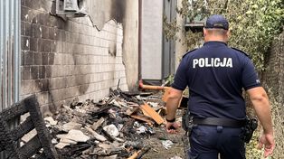 Nocny pożar w Sochaczewie. Uszkodzony budynek przy ul. Batorego, trwa ustalanie przyczyn!